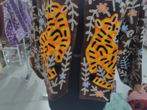 Embroidered Velvet Safari Jacket Women's Brown Floral Pattern Button up Collar Full Sleeve Breathable Autumn Coat <b>Gift</b> <b>for</b> <b>Her</b> - Product Image 5