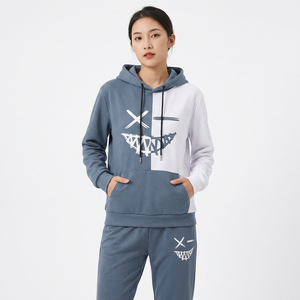 Ensemble de survêtement unisexe à capuche gris et blanc avec imprimé de personnage, décontracté, manches longues, pantalon en coton avec cordon de serrage et poches latérales pour l'automne - Product Image 5