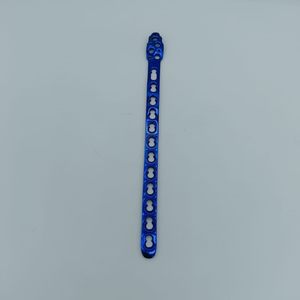 Placa de Compresión Anatómica Distal de Fibula de Titanio de Grado Médico de 3.5mm, Fijación de Fracturas de Tobillo de Perfil Bajo - Product Image 1