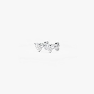 Boucles d'oreilles clous martini classiques en or blanc 14K plaqué rhodium, serties de diamants de laboratoire en forme de cœur à trois griffes, 0,5 carat, pour femme - Product Image 6