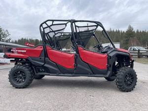 UTV Honda Pioneer 1000-6 Deluxe Crew Deluxe 2025 de Alta Calidad para Adultos - Product Image 4