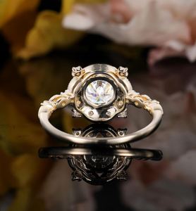 แหวนหมั้นมอสซาไนต์ทรงฮาโลประดับเพชร ชุบทอง 14K น้ำหนัก 4 กรัม แหวนแต่งงานแบบครึ่งวงแหวนประดับเพชรแบบ Prong Set ดีไซน์หรูหราสำหรับเจ้าสาวในวันครบรอบแต่งงาน - Product Image 4