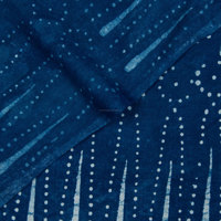 Tissu en coton imprimé à la main bleu indigo organique 120 g/m², tissé léger et écologique pour rideaux, couvre-robes, filles