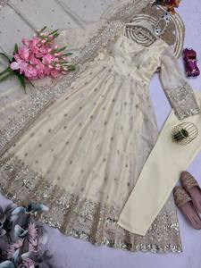 Ensemble Anarkali en coton brodé crème avec dupatta, tenue traditionnelle indienne et pakistanaise pour femmes, longueur au sol, pour mariage - Product Image 4