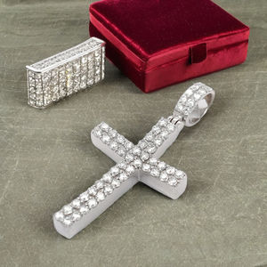 Collar con Cruz de Jesús Minimalista en Oro Blanco Sólido de 10K con Diamantes Cultivados en Laboratorio, Regalo Religioso Cristiano Unisex - Product Image 6