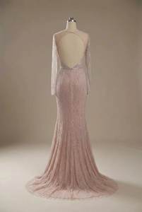 Robe de soirée longue à manches longues, entièrement perlée à la main, de qualité exceptionnelle, pour les événements du soir et les mariages, disponible pour une livraison mondiale - Product Image 4