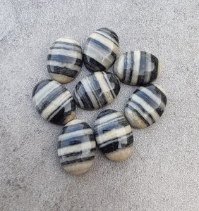 Cabujón de Jaspe Zebra Ovalado con Base Plana, Piedra Preciosa Calibrada, Piedra Suelta para Fabricación de Joyas y Manualidades - Product Image 4