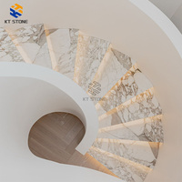 Escalier en marbre naturel de luxe KT STONE avec marches et marches d'escalier sur mesure pour la rénovation de maisons, villas et hôtels