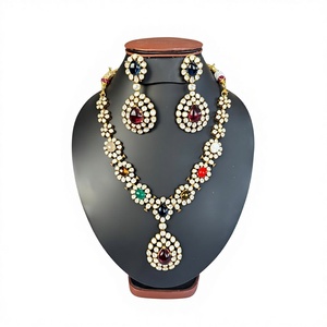 Ensemble de colliers traditionnels Navratna Kundan Polki, pierres précieuses multicolores, bijoux de mariage, bijoux de fête, tendance, disponible - Product Image 1