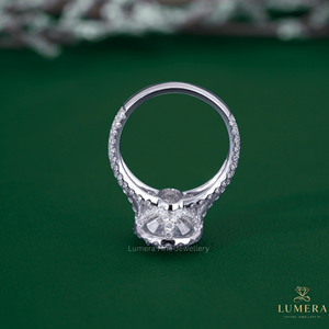 Bague de fiançailles en or blanc avec diamant de laboratoire taille ovale et double halo, certifiée IGI, pour femme - Product Image 4