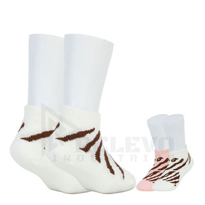 Calcetines térmicos de invierno, calcetines informales gruesos, cálidos, suaves, de algodón, cómodos, para clima frío, para hombres y mujeres, uso al aire libre - Product Image 5