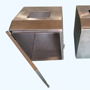 Fabrication sur mesure d'enclos et de boîtiers métalliques - Armoire en tôle avec découpe laser, pliage, soudage en provenance du Vietnam - Product Image 1