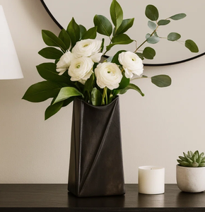 High Quality Modern <b>Black</b> Metal Flower <b>Vase</b> Geometric Square Design Table Centerpiece Flower Pot for Living Room Wedding Decor - Product Image 1