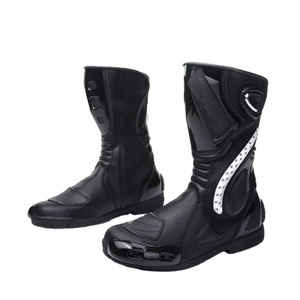 Zapatos de montar de cuero de alto rendimiento, Equipo de Motocicleta para recorridos de ajuste preciso de larga distancia, carreras y viajes diarios - Product Image 1
