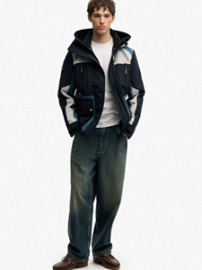 Ropa de Senderismo Diaria, Chaqueta Cortavientos, Personalizada con Transferencia de Calor, Ligera, Ropa Urbana, Fabricante de Ropa para Exteriores - Product Image 4