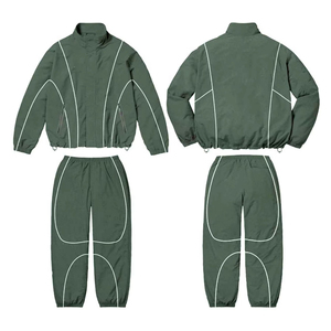 Derniers survêtements coupe-vent de qualité supérieure, prix de gros direct usine, faible MOQ, survêtement coupe-vent léger et ample pour hommes - Product Image 1
