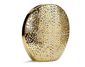 Mesa decorativa martillada de aluminio moderno, accesorio de decoración de lujo para el hogar, florero, diseño indio de Azora Industries - Product Image 3