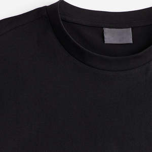 T-shirt à col rond long pour homme en coton mélangé, coupe décontractée, noir - Product Image 3