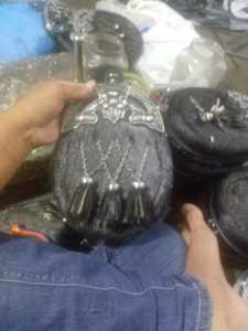 Sporran Escocés de Cuero de Alta Calidad para Hombre, Estilo Antiguo, con Cadena y 3 Borlas - Product Image 4