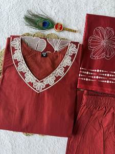 Ensemble de costume imprimé au bloc de haute qualité avec finition soignée, accompagné d'un dupatta fantaisie pour femmes et filles - Product Image 4