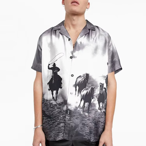 เสื้อเชิ้ตลายดอกไม้พิมพ์ลายดิจิตอลสำหรับผู้ชายแขนสั้นลำลองทรงเข้ารูปติดกระดุมเสื้อเชิ้ตดีไซน์เนอร์ - Product Image 1