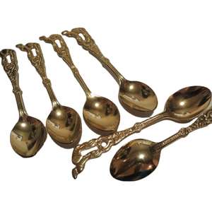 Ensemble de cuillères en acier inoxydable au design moderne avec une poignée confortable pour la cuisine à domicile et le service en restaurant - Product Image 1