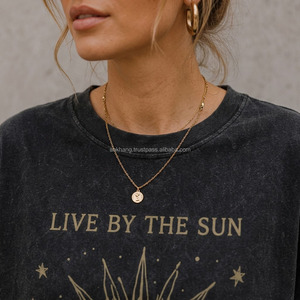 เสื้อยืดคอกลมสไตล์โบฮีเมียนสำหรับผู้หญิง พิมพ์ลาย Live By The Sun Love By The Moon ผ้าฝ้าย 100% ทรงหลวม สไตล์ฤดูใบไม้ผลิและฤดูร้อน - Product Image 5