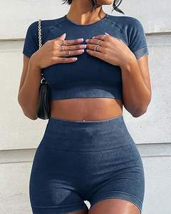 ชุดออกกำลังกายผู้หญิง OLCHEE แบบ 2 ชิ้น - ชุดโยคะไร้รอยต่อแบบย้อมสีเอซิด กางเกงขาสั้นและเสื้อครอปท็อปเข้าชุด ชุดออกกำลังกายสำหรับเล่นกีฬา - Product Image 5