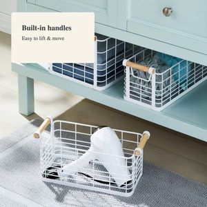 Panier rectangulaire en fil blanc avec poignées en bois naturel, élégant et pratique, accessoire pour la maison ou le bureau - Product Image 3