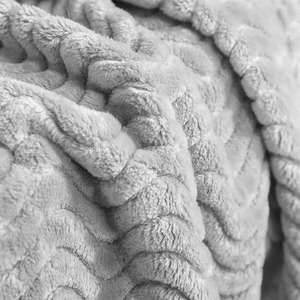 Manta de Invierno de Lujo al por Mayor, 100% Poliéster Raschel, Suave, Cálida y Acogedora para Sofá o Cama, Diseño Floral Sólido de Alta Calidad - Product Image 3