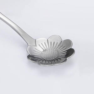 Juego de Cubiertos Super Sell 2026 con Cuchara de Acero Inoxidable y Acabado Dorado en Venta por M.I.G. EXPORTACIONES. - Product Image 1