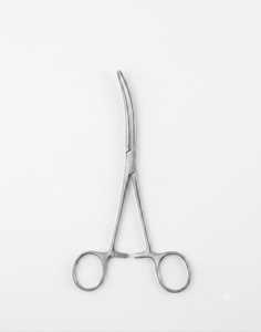 Pinzas Hemostáticas Quirúrgicas OEM Personalizadas, No Traumáticas, de 15.5 cm, Rectas y Curvas, con Mandíbula de 50 mm, Juego de Instrumentos de Acero Inoxidable - Product Image 4