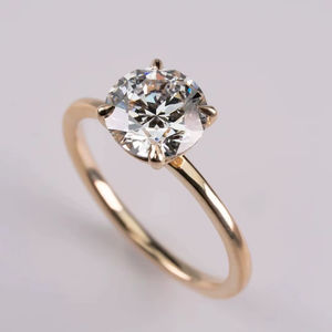 Bague solitaire en diamant de laboratoire taille ronde 3,00 ct, or jaune 18K/14K/10K, bijoux fins minimalistes pour fiançailles et mariage, vente en gros - Product Image 1