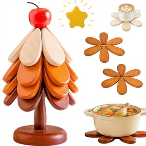 Trípode de Madera de Cedro Hecho a Mano con Diseño Floral, Venta al por Mayor, Moradabad, India - Product Image 1