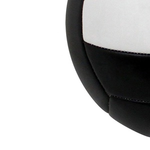 Balón de Voleibol PU Personalizado Original Blanco y Negro para Entrenamiento de Adultos, Cosido a Mano, Duradero, de Color Sólido - Product Image 4