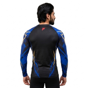 Camiseta deportiva con tejido que absorbe la humedad, cómoda, con excelente movilidad para entrenamientos activos. - Product Image 2