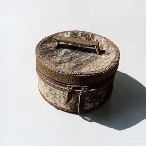 Vintage Tooled <b>Leather</b> <b>Jewelry</b> Case with Cowhide Pattern Zipper Closure Durable Storage <b>Box</b> - Product Image 1