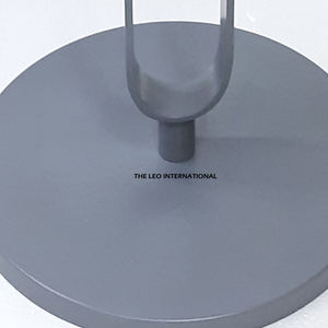 Mesa Auxiliar Minimalista Italiana Moderna de Alta Gama para Sala de Estar, Mesa Auxiliar para Sofá, Redonda, Plateada en Negro, de Metal Resistente - Product Image 2