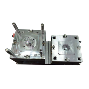 Molde de piezas de plástico moldeadas por inyección personalizadas - MOLDE ADAPTADOR POSTE DE 1 CAVIDAD - Product Image 1