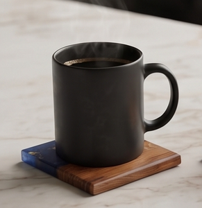 Posavasos Cuadrados de Resina y Madera con Diseño Azul y Dorado, Hechos a Mano con Madera de Nogal, Diseño Único, Perfectos para el Hogar, Café, Té, Vino, Regalos, Comedor - Product Image 4