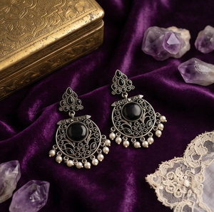 DIVYORO ONYX จี้มุกทรงสามเหลี่ยม CHANDBALIS - Product Image 2