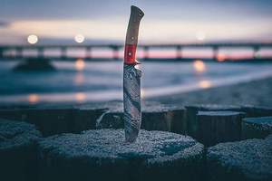 Couteau de chasse artisanal en acier Damas avec manche en cuir fin, étui en cuir, cadeau de Noël OEM pour lui et elle - Product Image 2