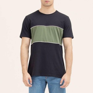 Camiseta de Manga Corta para Hombre, Cuello Redondo, Diseño en Bloques de Color Negro y Verde, Corte Regular, Estilo Casual, 100% Algodón, Tejido Jersey Transpirable - Product Image 4