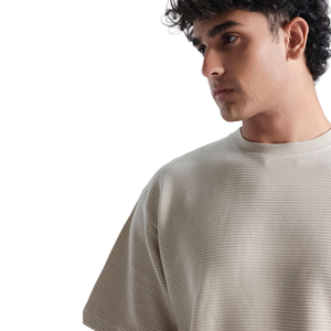 Camiseta de punto texturizada para hombre, cuello redondo, manga corta, corte holgado, estilo urbano, cómoda para el verano - Product Image 3