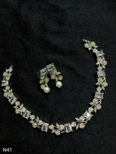 Classic American Diamond Bridal Jewelry <b>Set</b> Two-Piece <b>Necklace</b> <b>and</b> <b>Earrings</b> for Wedding Fashionable Classic Style - Product Image 3