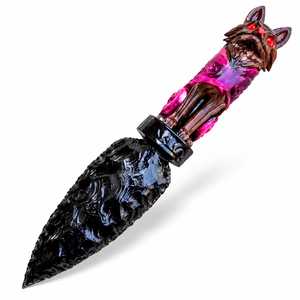 Cuchillo Ritual Athame de Obsidiana Negra, Mango de Lobo de 8 Pulgadas, Decoración Gótica para Altar, Coleccionable Wiccano de Arcilla Polimérica Rosa - Product Image 1
