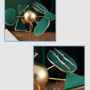 ขาตั้งโชว์เครื่องประดับ ขาตั้งโชว์สร้อยคอ พร้อมแผงปรับได้หกแผง ที่แขวนสร้อยคอโลหะสีทอง สำหรับจัดแสดงสินค้าปลีก - Product Image 3