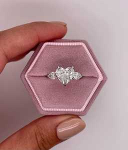 Anillo de Compromiso Romántico con Moissanita de 2.00CT, Corte Corazón y Pera, Plata 925 Original, con Regalo para Fiesta, Estilo Único y Romántico - Product Image 6