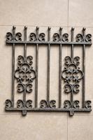 Balustrade de balcon moderne en acier, clôture décorative extérieure durable, motif floral en spirale, accent d'escalier avec garantie de 5 ans pour une esthétique intemporelle
