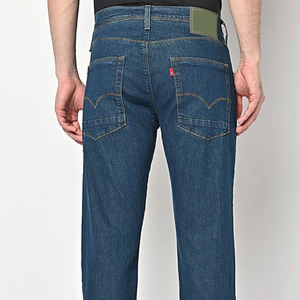 Jeans en denim personnalisés de qualité supérieure pour hommes, fabrication haut de gamme, mélange de coton extensible et design classique moderne - Product Image 5